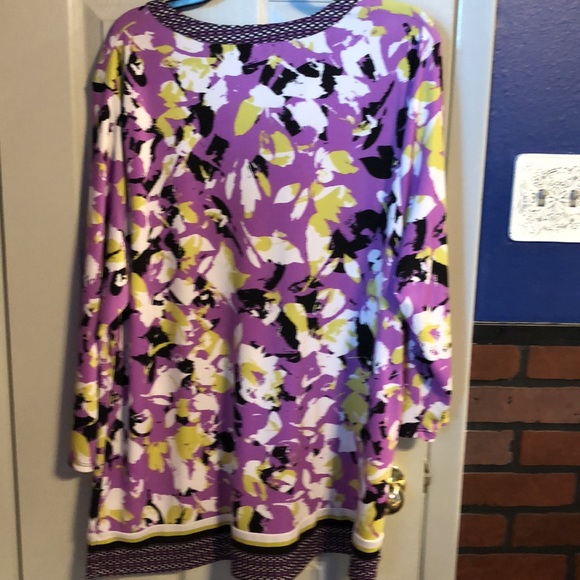 Liz Claiborne tunic top - Picture 3 of 3